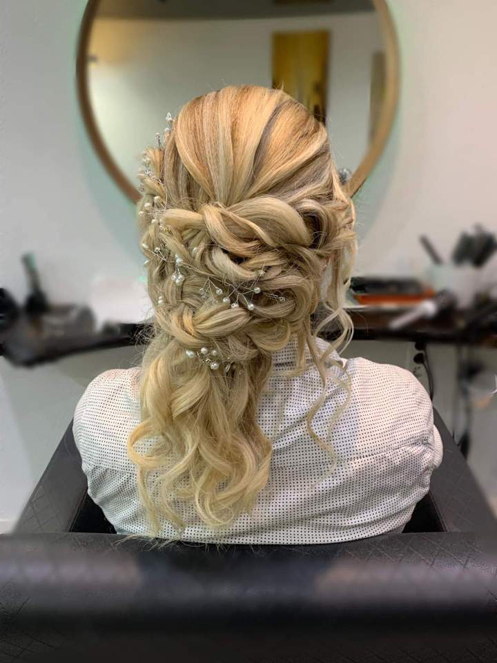 Demi-chignon bohème, Mulhouse